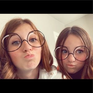 Meet your Posher, Charlotte